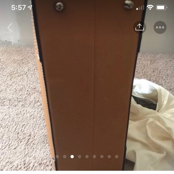 Valentino Handbag - Picture 3 of 8